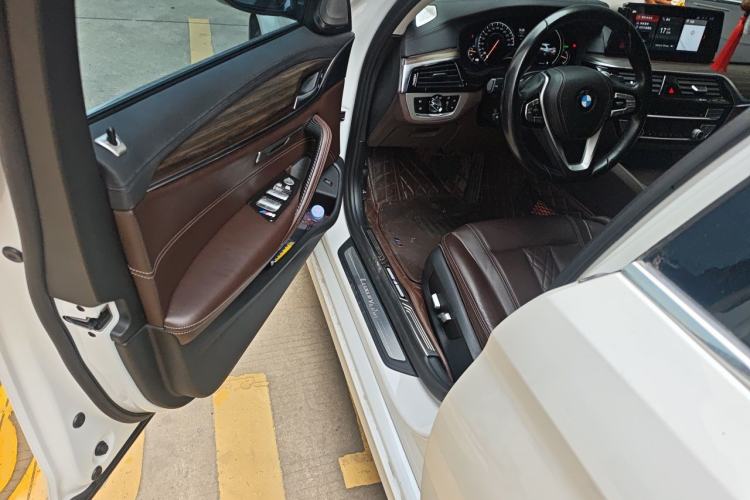 Used BMW 5 Series 2018 Revised Version 530Li Leading Edition Luxury Package
