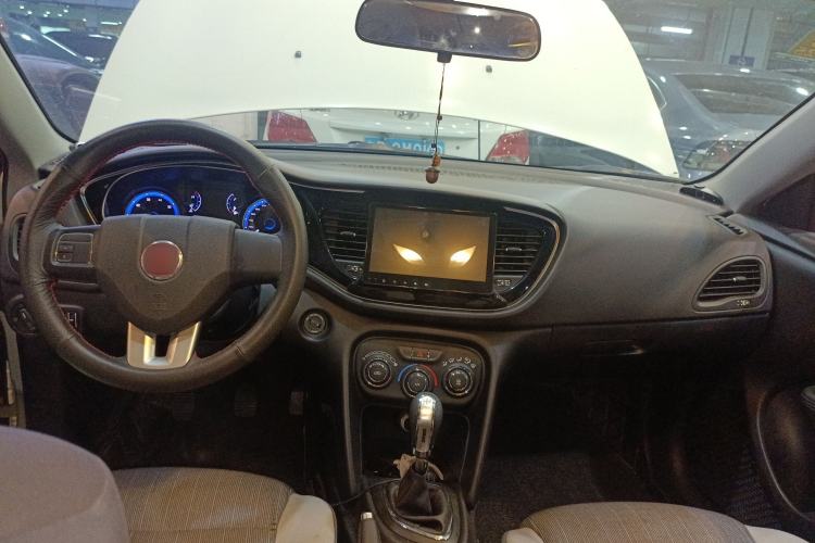 Used Fiat Viaggio 2015 1.4T Manual Enjoyment Edition
