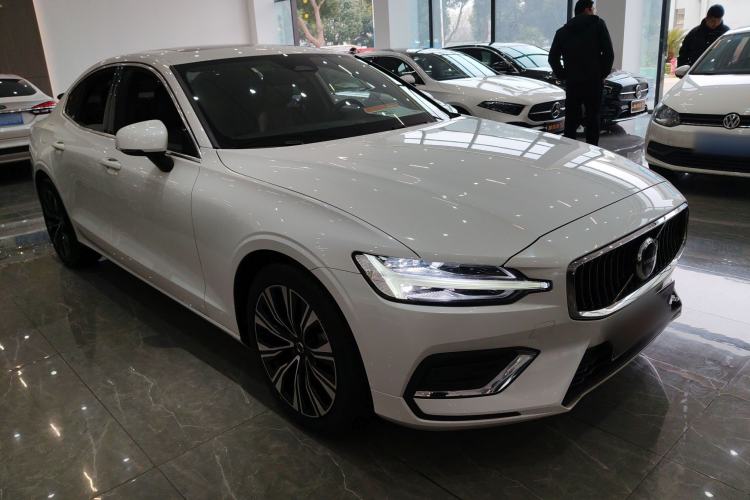 Used Volvo S60 2024 B4 Zhiyuan Luxury Edition