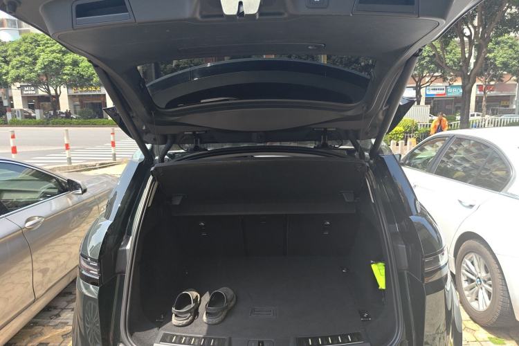 Used Land Rover Range Evoque 2024 Aurora L 249 PS Prestige Light-Chasing Edition