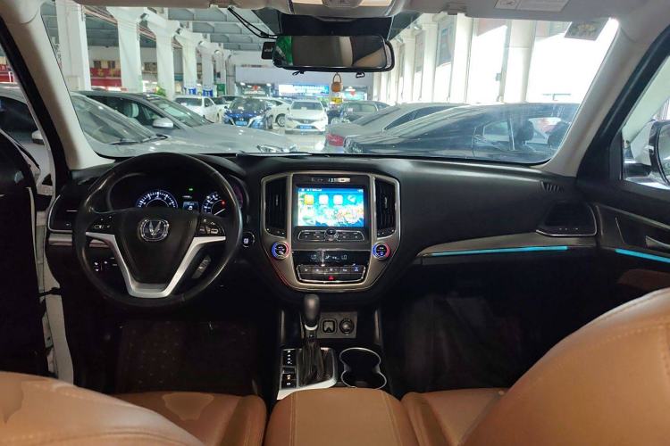 Used Changan CS95 2017 2.0T Two-Wheel Drive Zhitu Edition