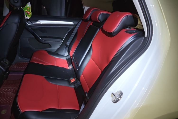 Used Volkswagen Golf 2018 1.6L Automatic Comfort Model Left Rear Seat