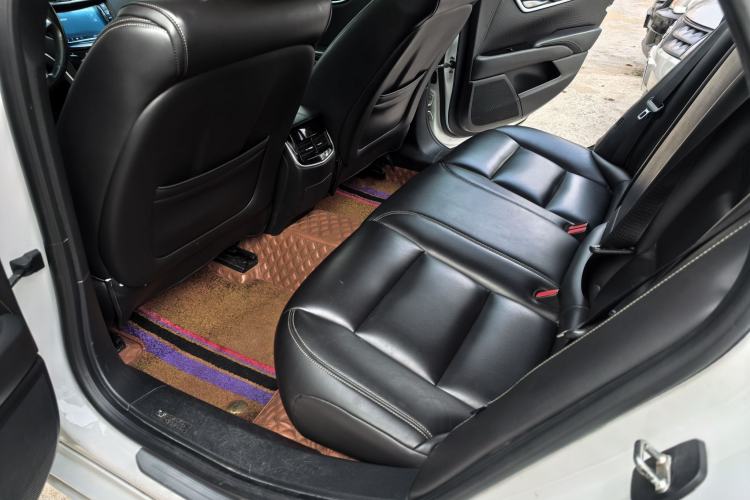 Used Cadillac XTS 2018 28T Tech Edition Interior 3