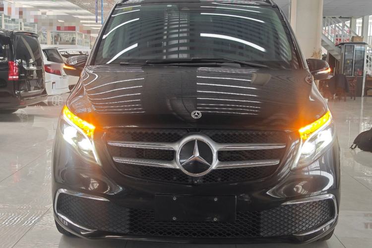 Used Mercedes-Benz V-Class 2021 V 260 Prestige Edition Front