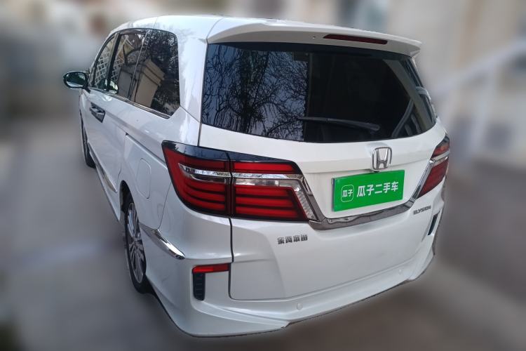 Used Honda Elysion 2016 2.4L Luxury Edition

