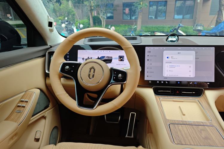 Used Hima AITO M8 2025 Extended-Range Ultra Version 53.4 kWh 5-Seater Edition
