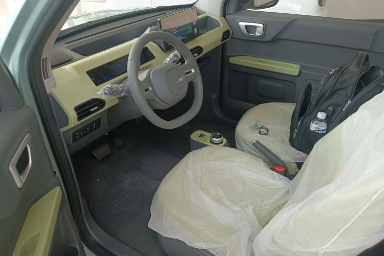 Used Geely Galaxy Panda 2024 Panda Mini 200km Endurance Bear
