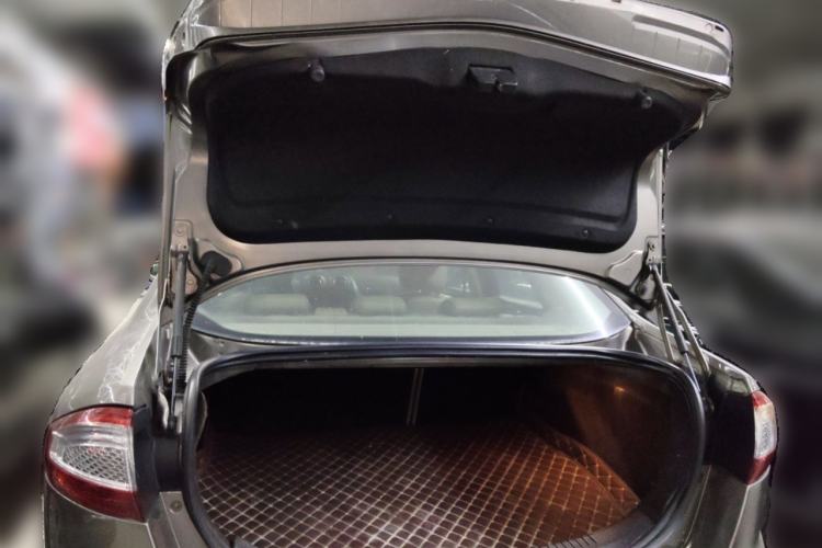 Used Ford Mondeo 2011 2.0L GTDi 200 Fashion Edition Trunk