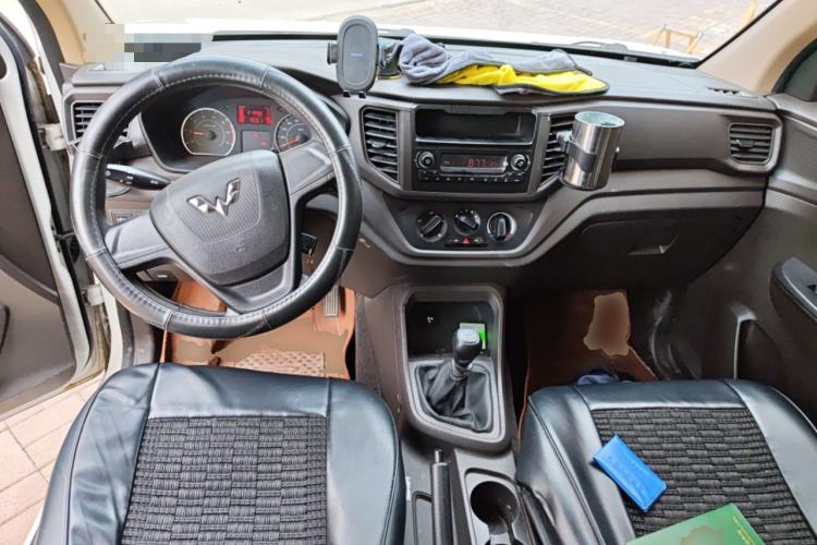 Used Wuling Hongguang V 2021 1.5L Jingqu Version LAR Center Console
