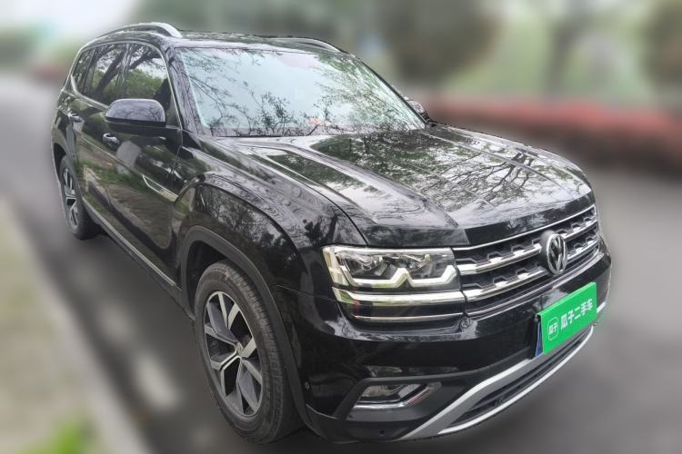 Used Volkswagen Teramont 2017 330TSI Two-Wheel-Drive Luxury Edition Front Right 45 Deg