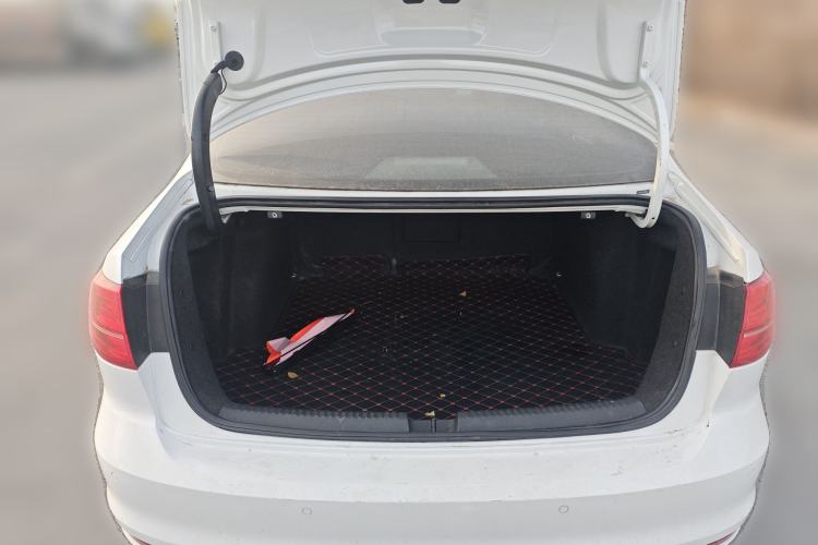 Used Volkswagen Sagitar 2015 230TSI Automatic Comfort Version