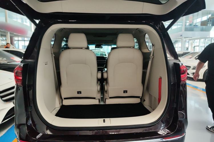 Used Buick GL8 2020 Avenir Avia Six-Seat Deluxe Edition Trunk