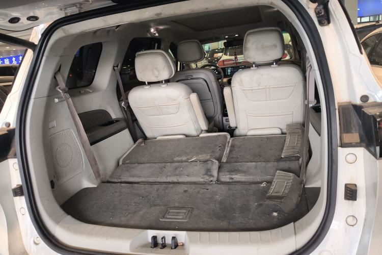 Used FORTHING Yacht 2022 1.5T DCT Lan Yue Edition Trunk