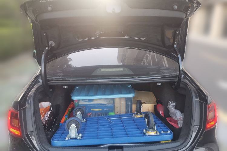 Used Volkswagen Sagitar 2013 2.0 TSI GLI Trunk