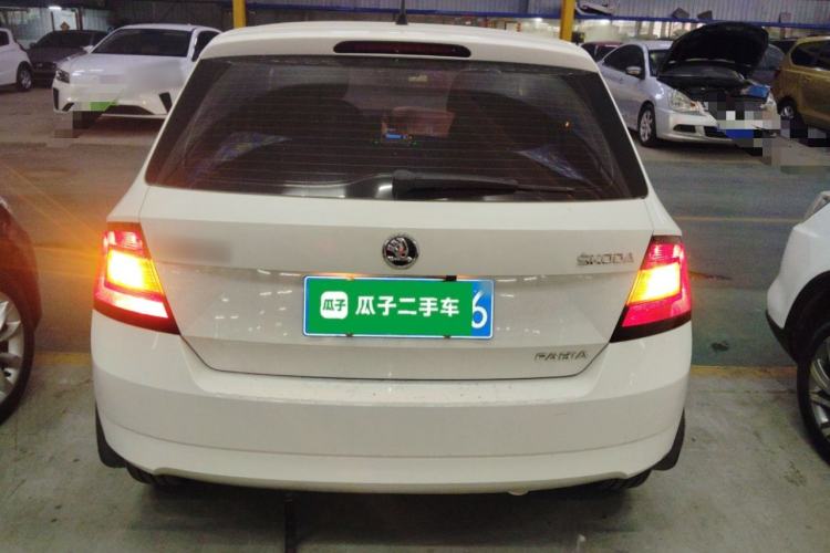 Used Skoda Fabia 2015 1.4L Manual Front-Wheel Drive Model
