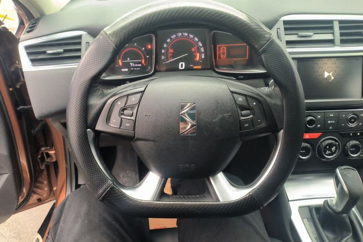 Used DS 6 2014 1.6T Luxury Edition THP160