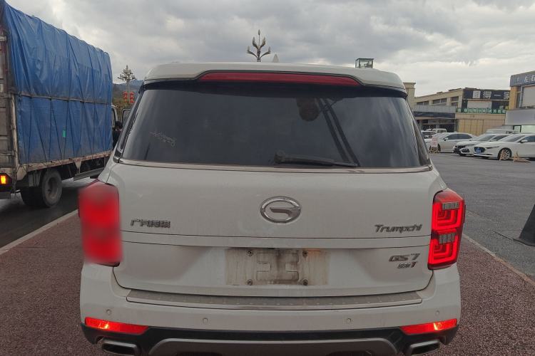 Used GAC Trumpchi GS7 2017 320T Two-Wheel-Drive Luxury Smart Connectivity Model
