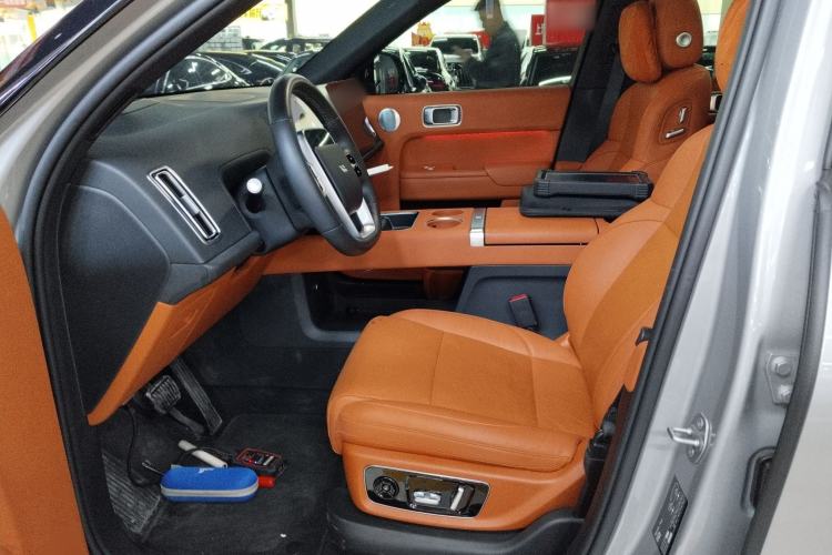 Used Li Auto L8 2023 Max model