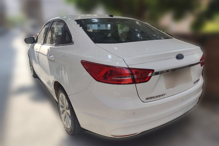 Used Ford Escort 2015 1.5L Manual Fashion Edition