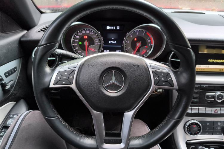 Used Mercedes-Benz SLK-Class 2011 SLK 200 Fashion Model