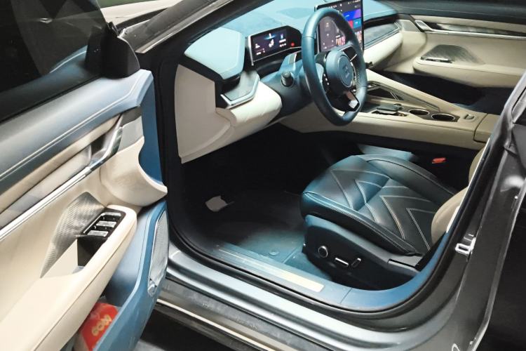 Used Zeekr 001 2023 WE Edition 100 kWh Driver Seat