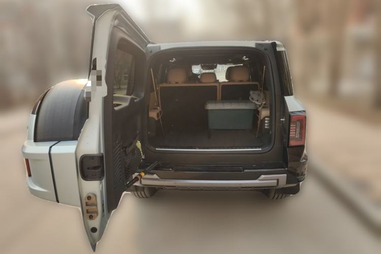 Used Formula Leopard 8 2025 Smart & Brave Flagship Edition 7 Seats