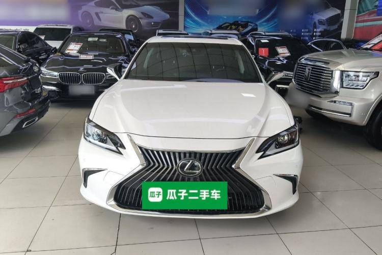 Used Lexus ES 2020 260 Excellence Edition Front