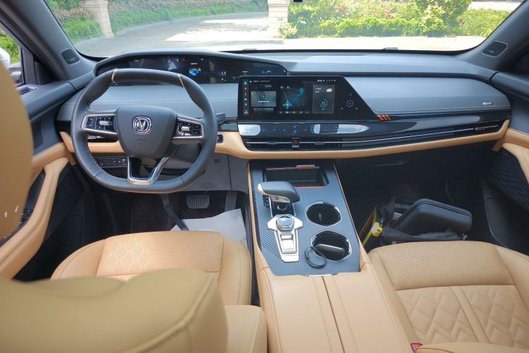 Used CHANGAN UNI-K 2021 2.0T Excellence Edition Center Console