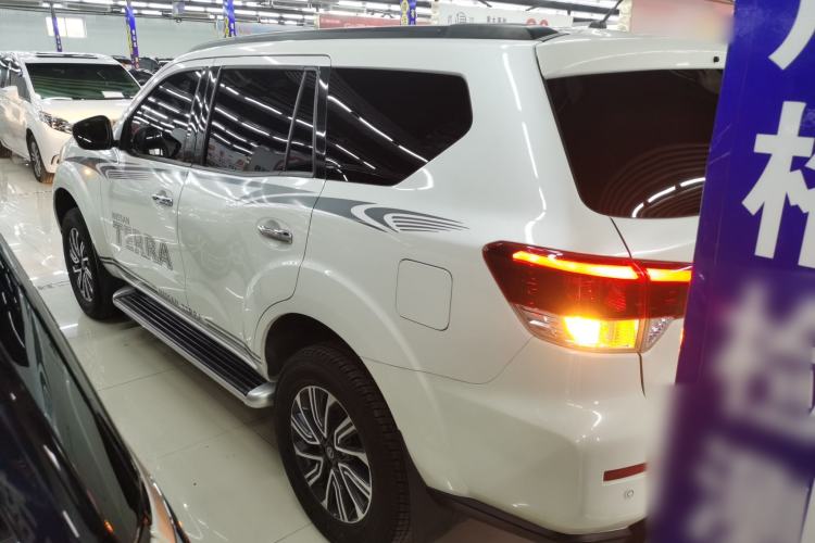 Used Nissan Terra 2020 2.5L XL Upper Automatic Two-Wheel Drive Luxury Edition
