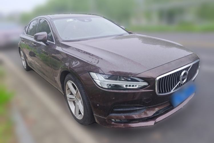 Used Volvo S90 2017 T4 Zhiyuan Edition Front Right 45 Deg