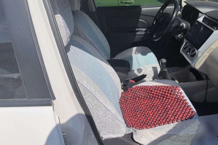 Used Venucia R50 2015 1.6L Manual Fashion Edition