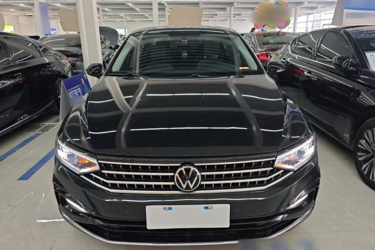 Used Volkswagen Magotan 2023 2 Million Units Limited Edition 330TSI DSG Leading Version