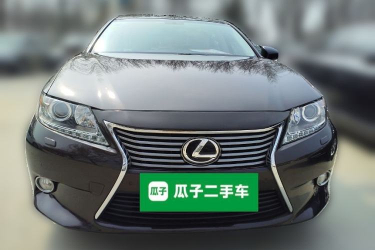 Used Lexus ES 2013 250 Elegant Edition Front