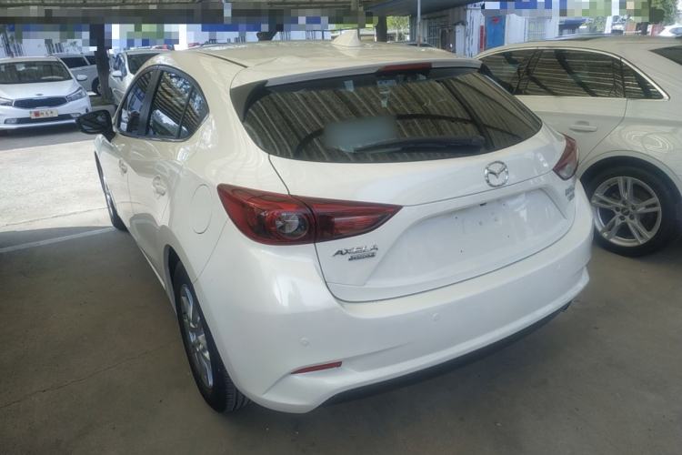 Used Mazda 3 Axela 2017 Hatchback 1.5L Automatic Luxury Model Emission Standard China V Exterior 2