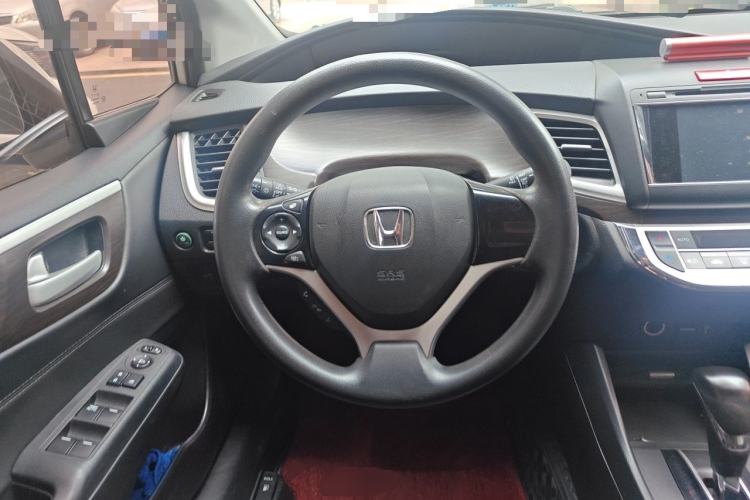 Used Honda Jade 2013 1.8L automatic Comfort version 5 seats
