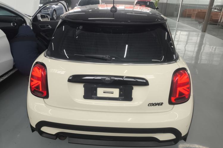 Used MINI MINI 2023 1.5T COOPER Artist