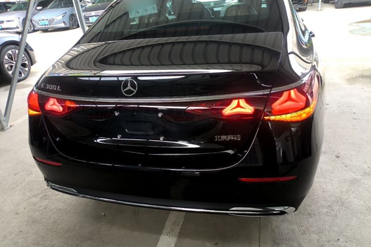 Used Mercedes-Benz E-Class 2026 Model, Restyled E 300 L Luxury Version
