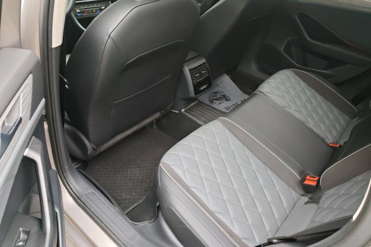 Used Volkswagen Sagitar 2023 300TSI DSG Excellence Edition Interior 4