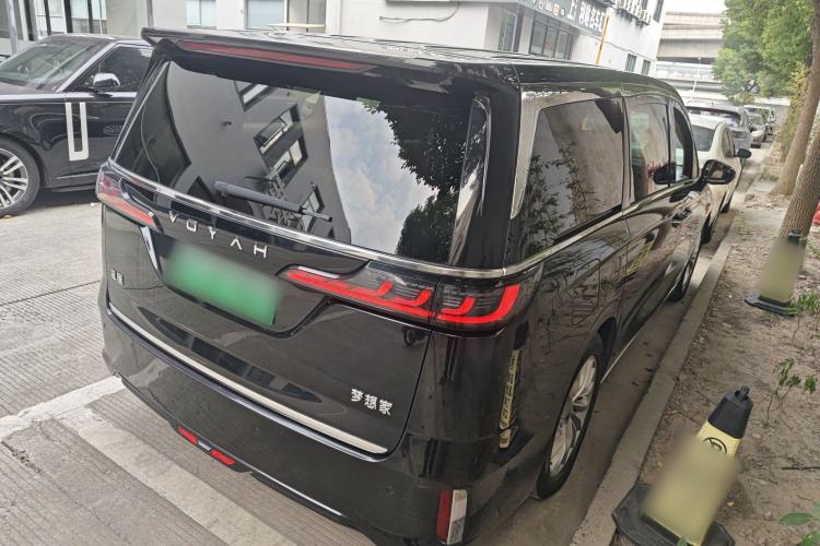 Used VOYAH Dream 2024 PHEV Extended-Range Premium Edition Exterior 5