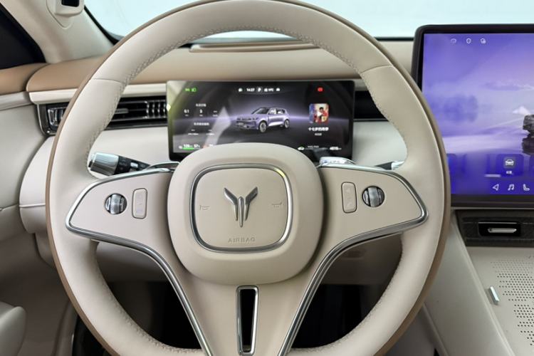 Used VOYAH FREE 2025 Model FREE+ Four-Wheel-Drive Qiankun Edition Steering Wheel