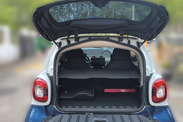 Used smart fortwo 2019 0.9T 66kW Hardtop Wind Power Edition China VI Trunk