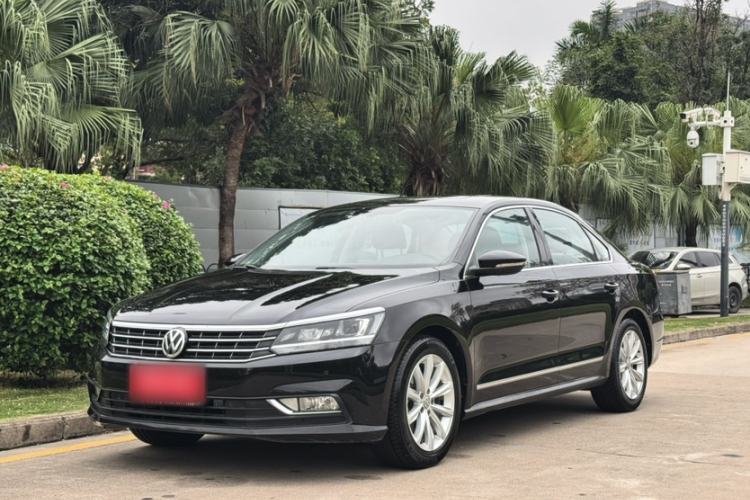 Used Volkswagen Passat 2017 280TSI DSG Luxury Edition Exterior 2