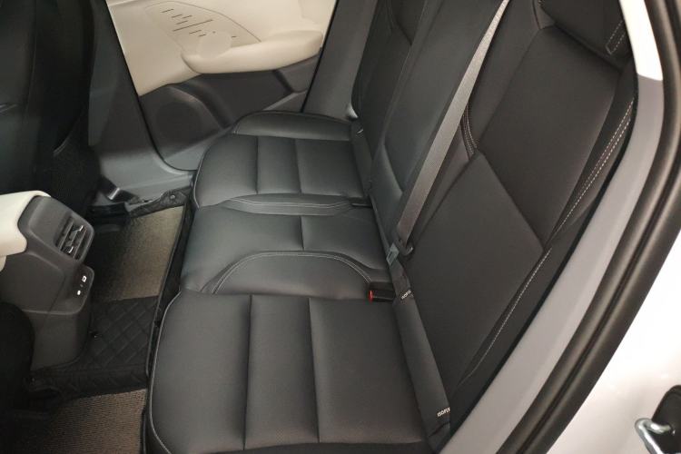 Used Lynk & Co 06 EM-P 2023 EM-P 56 Standard Range Pro Left Rear Seat