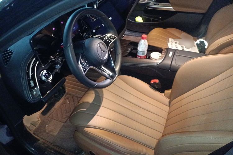 Used Mercedes-Benz E-Class New Energy 2024 E 350 e L Plug-in Hybrid Sedan Driver Seat