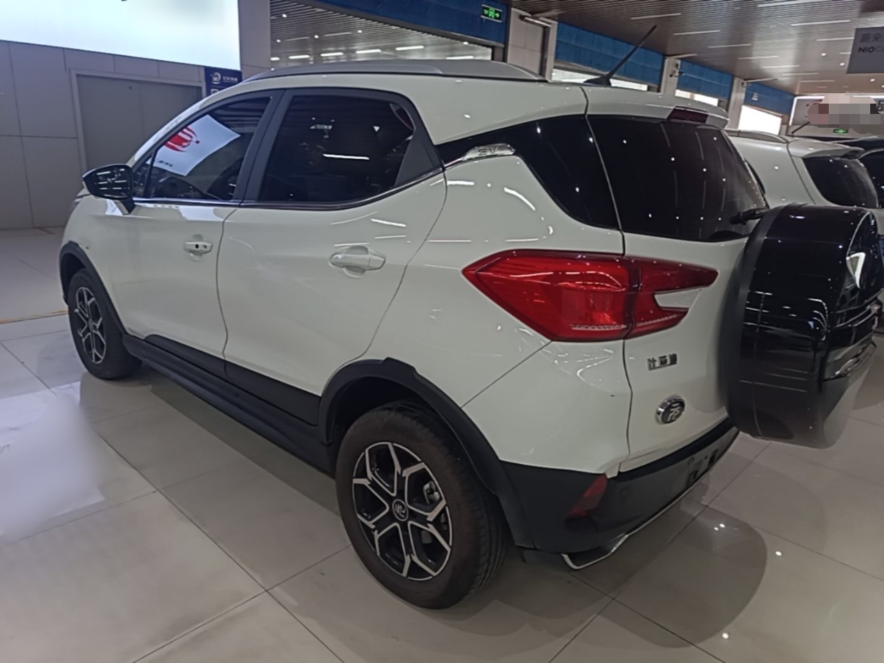 BYD Yuan Pro 2023 401 km Deluxe Version — снимка 4