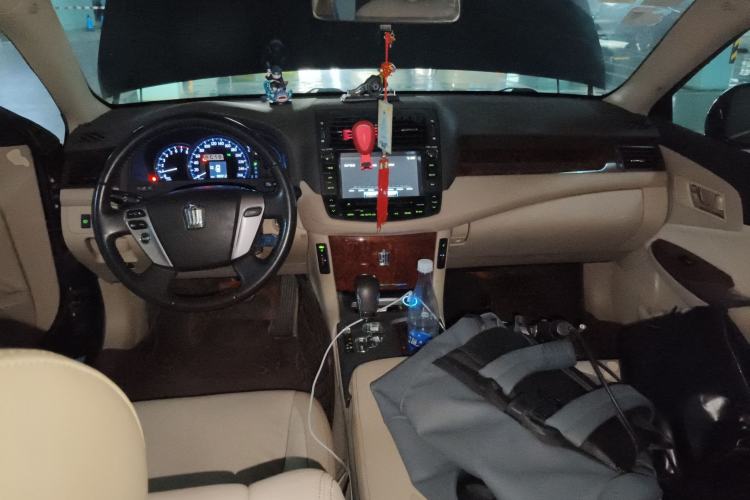 Used Toyota Crown 2012 2.5L Royal Leather Edition
