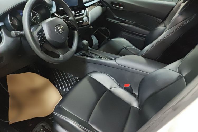 Used Toyota IZOA 2021 2.0L Enjoy Edition