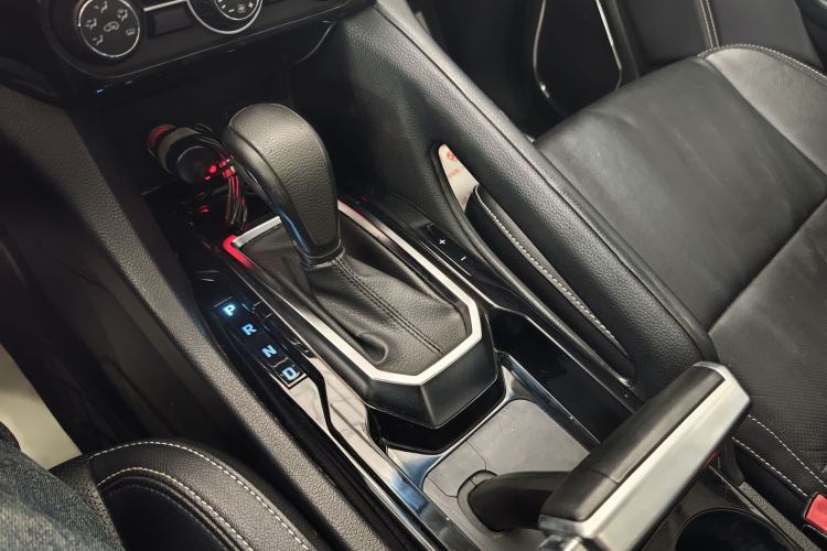 Used JMC Yusheng S350 2016 2.0T Automatic All-Wheel Drive Gasoline Ultra-Luxury 5-Seater