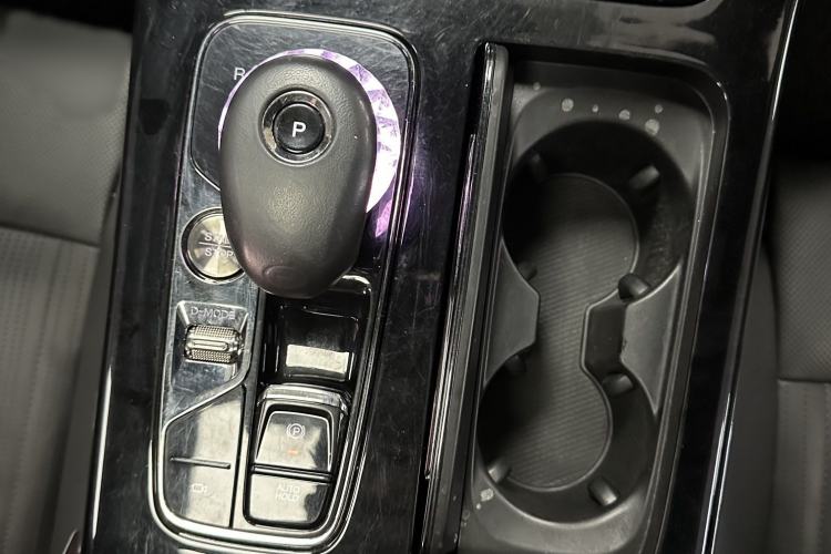 Used GAC Trumpchi M8 2023 Zongshi Series Dual-Motor Supreme Edition Interior 9