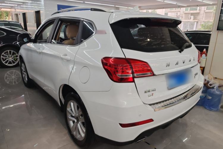 Used Haval H2 2016 Red-Label 1.5T Automatic Two-Wheel Drive Luxury Model Rear Left 45 Deg